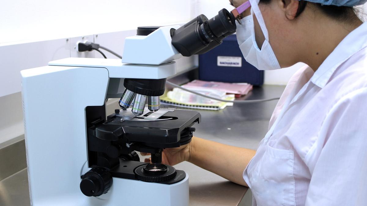 microscope_2352650_1280_99860800