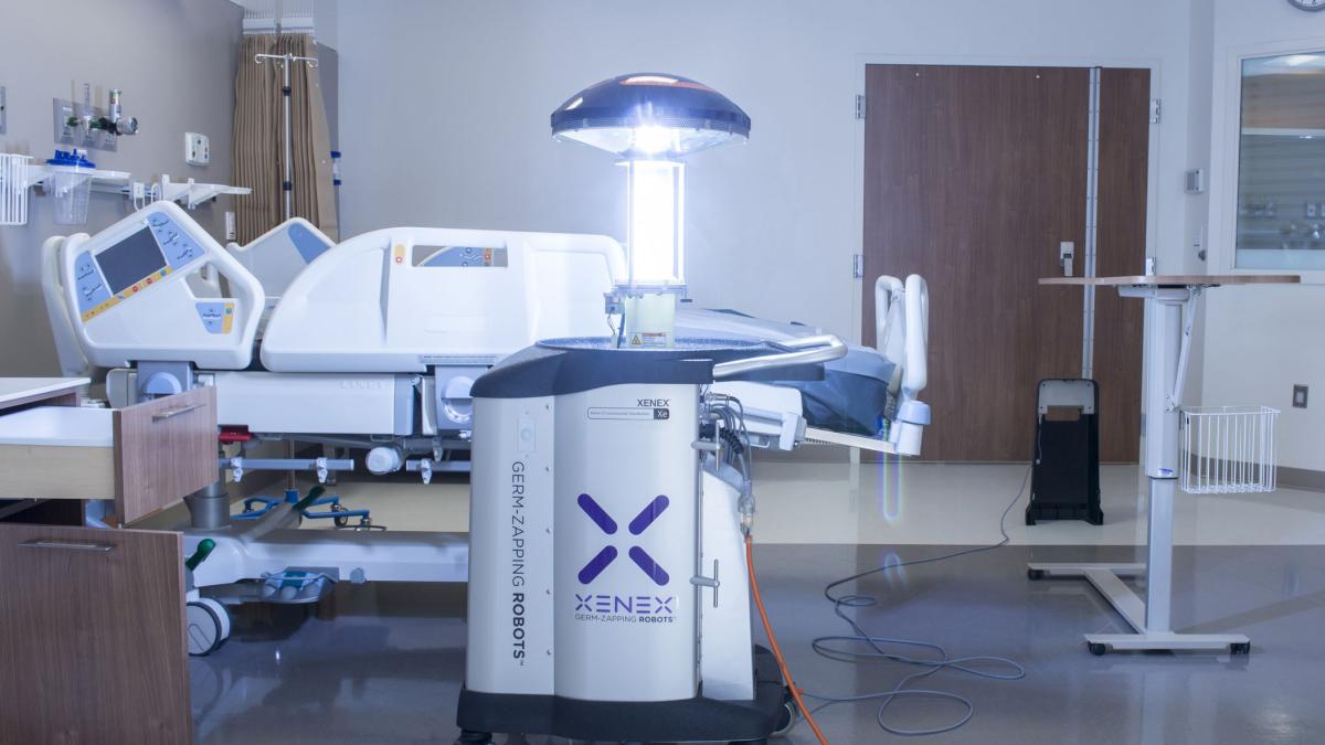 robot_microbi_spitale_36305500