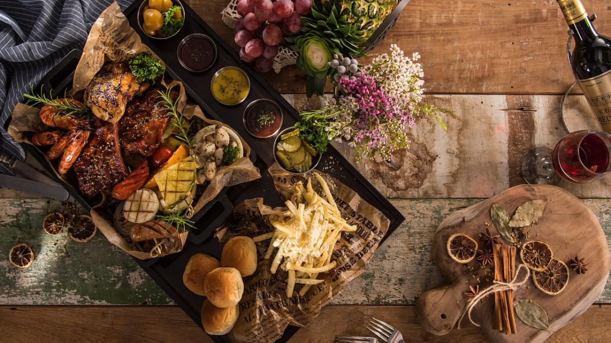 alimente_mancare_carne_legume_fructe_99710700