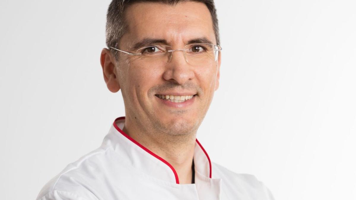 dr__mihai_cristescu_07738800