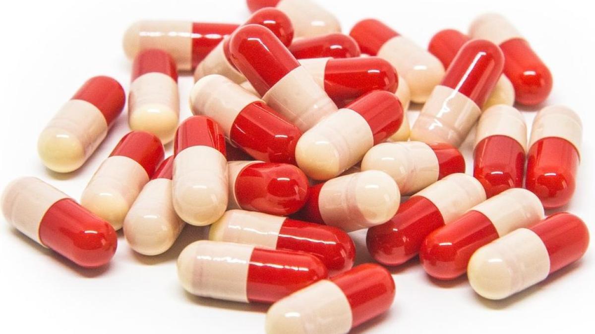 antibiotice_pastile_medicamente_capsule_54109600