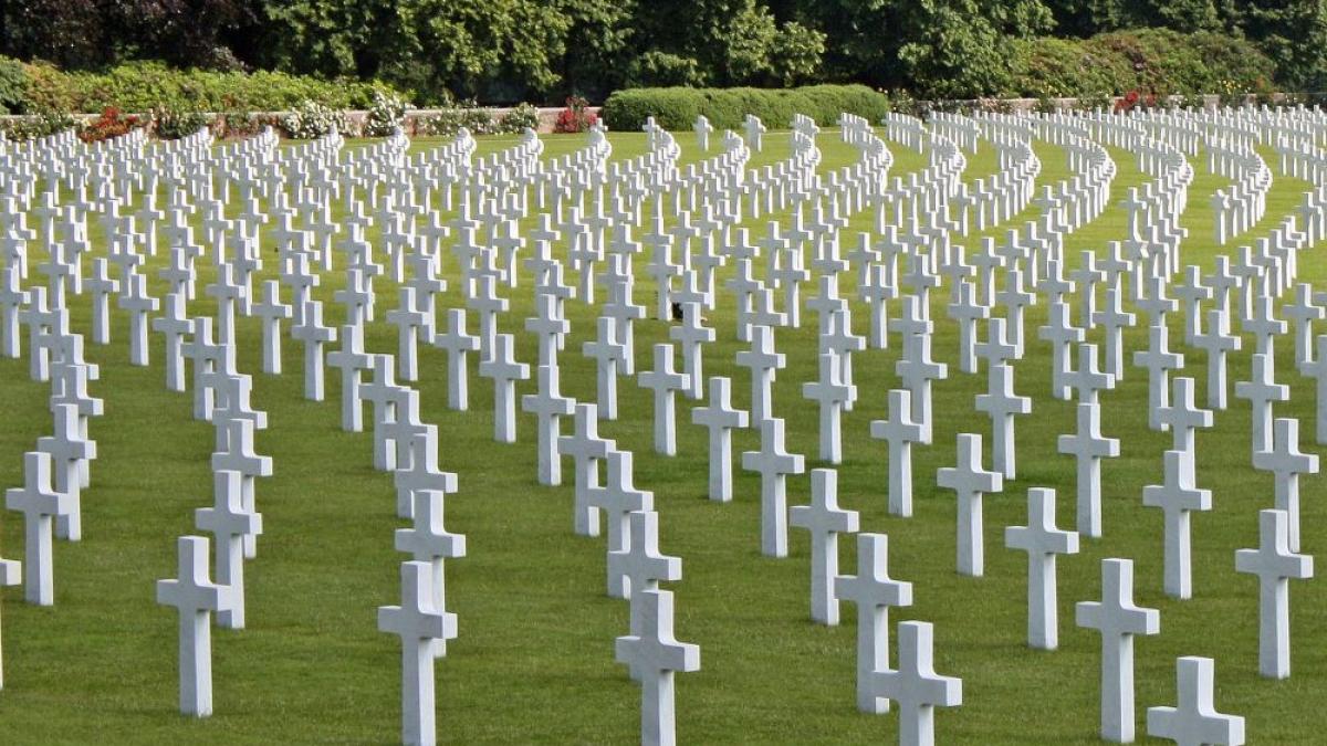 cruci_cimitir_crestin_moarte_deces_52889300
