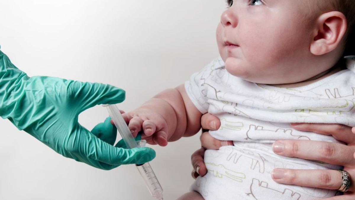 vaccin_injectie_copil_bebelus_foto_cdc___amanda_mills_12537300