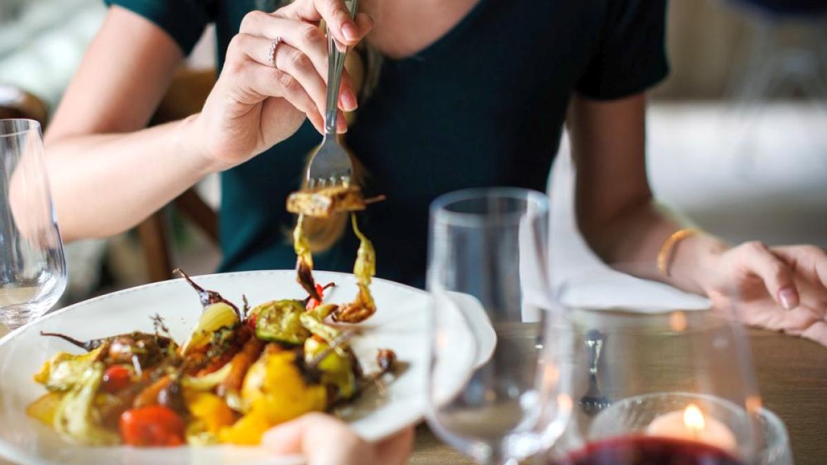 mancare_masa_restaurant_77460900