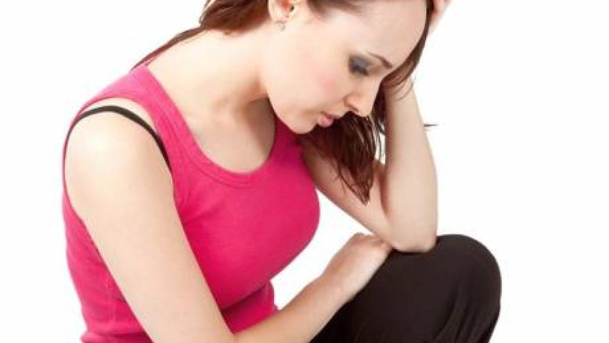 durere_burta_femeie_abdomen_intestin_94439600_74567100