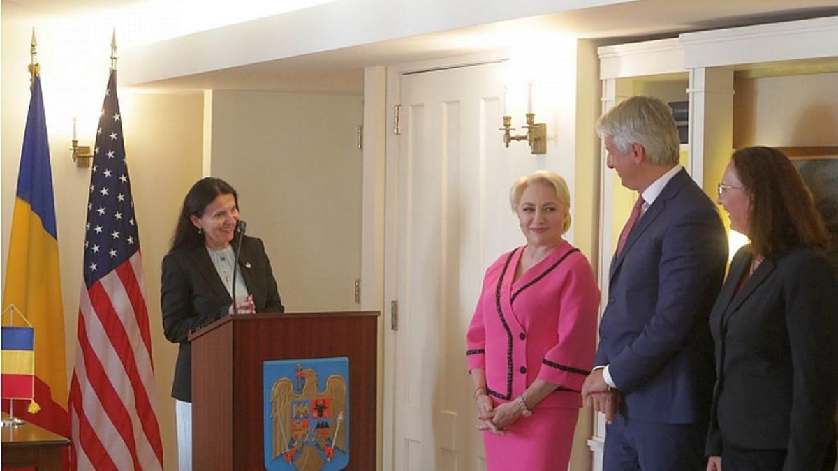 pintea_dancila_teodorovici_foto_guvern_77384000