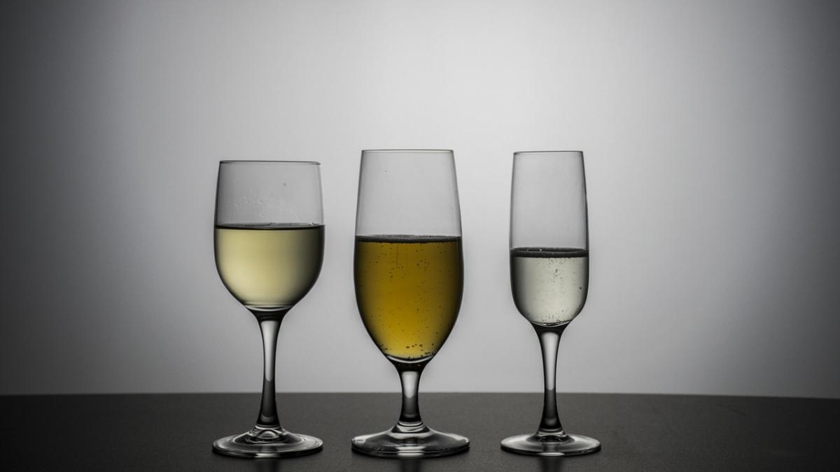 wine_3144997_1280_89901600