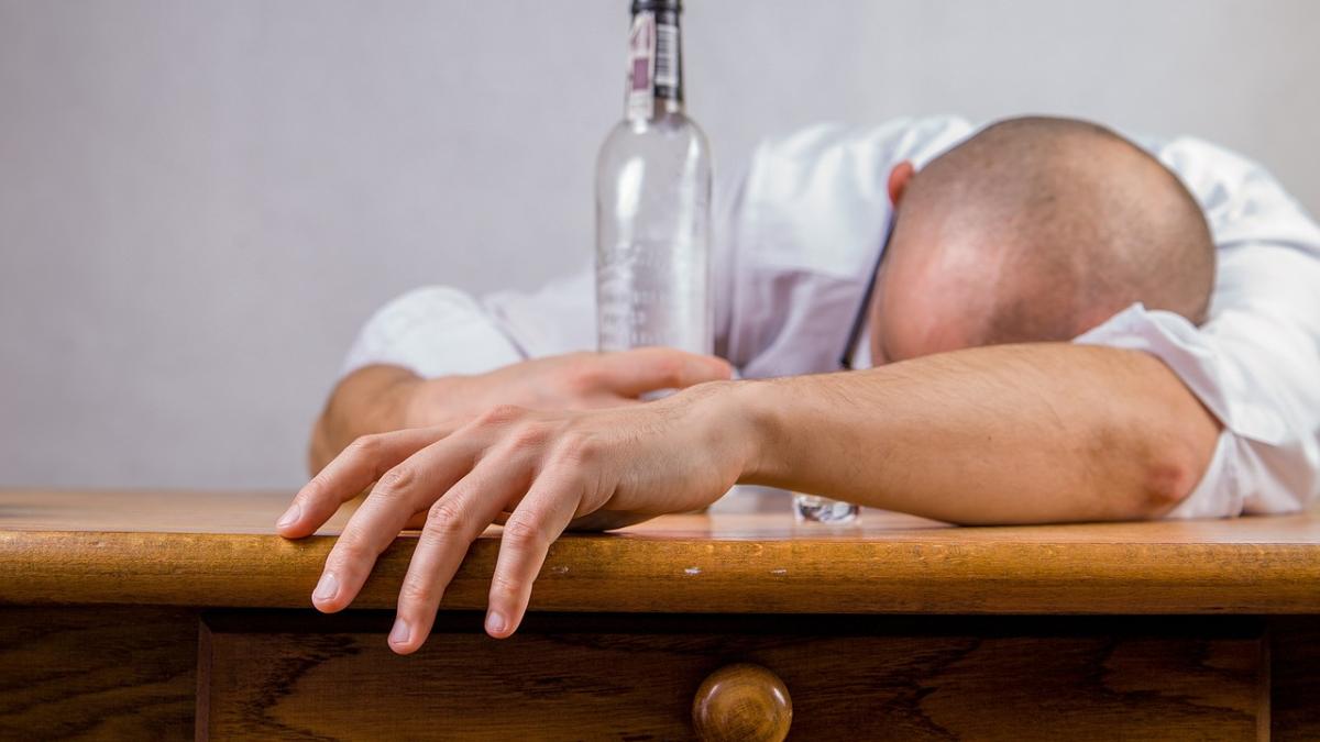 alcohol_428392_1280_18306100