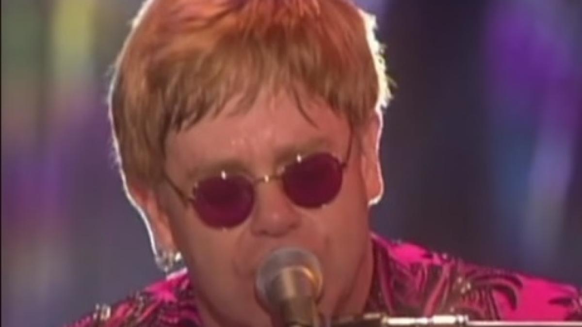 elton_john_concert_88616400