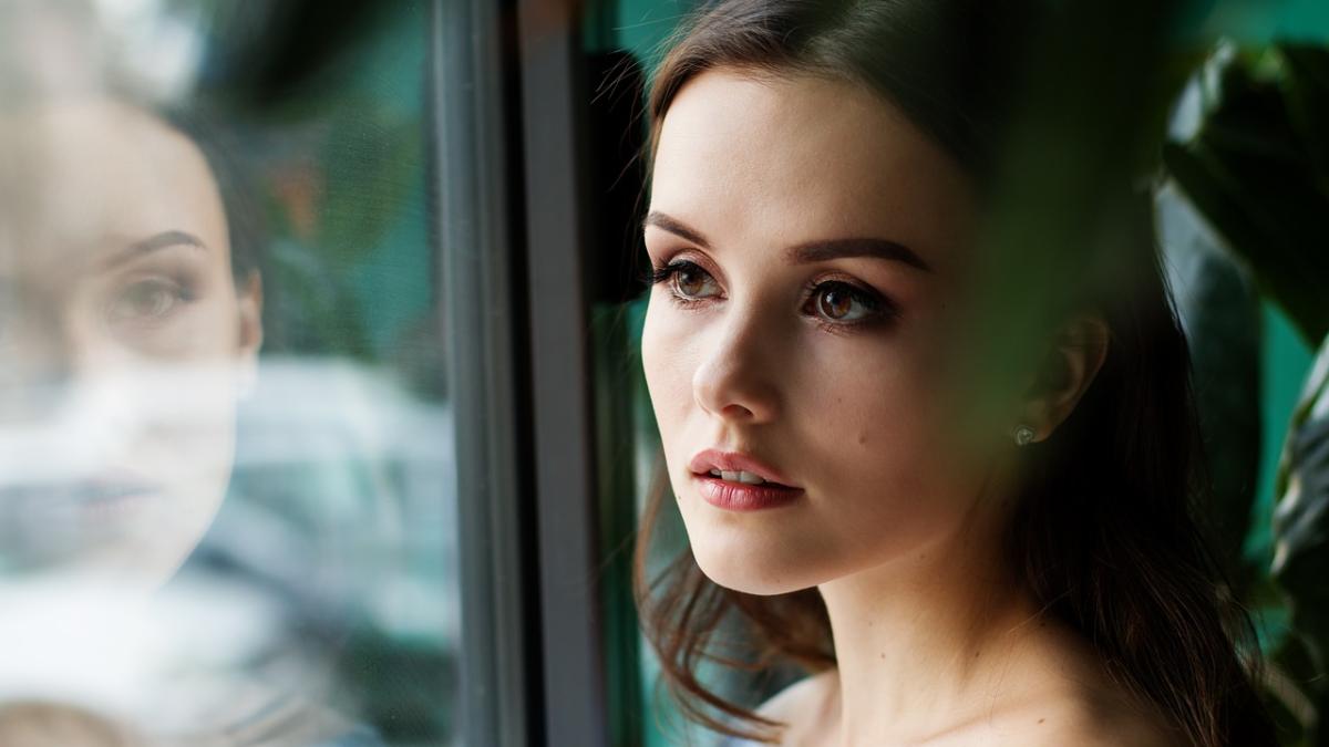 woman_3083390_1280_83240900