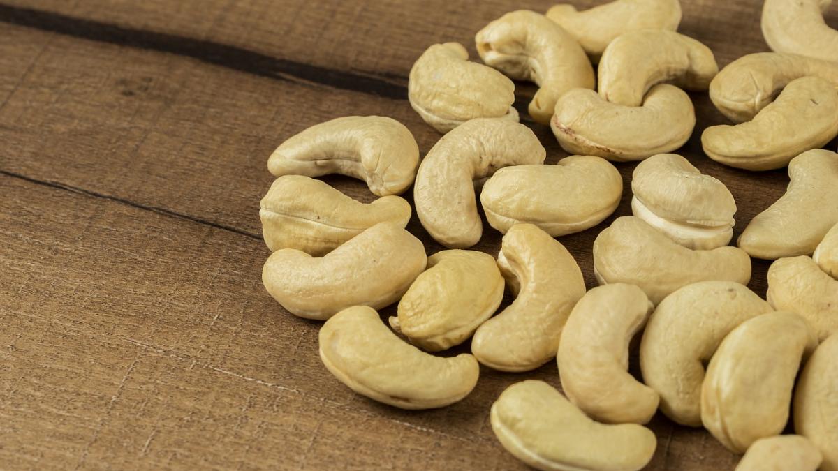 anacardium_3523449_1280_08886600