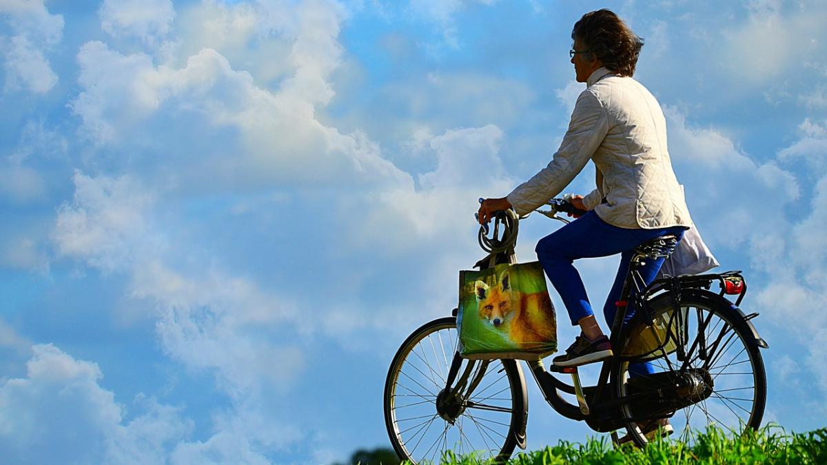 woman_3704749_1280_90133900