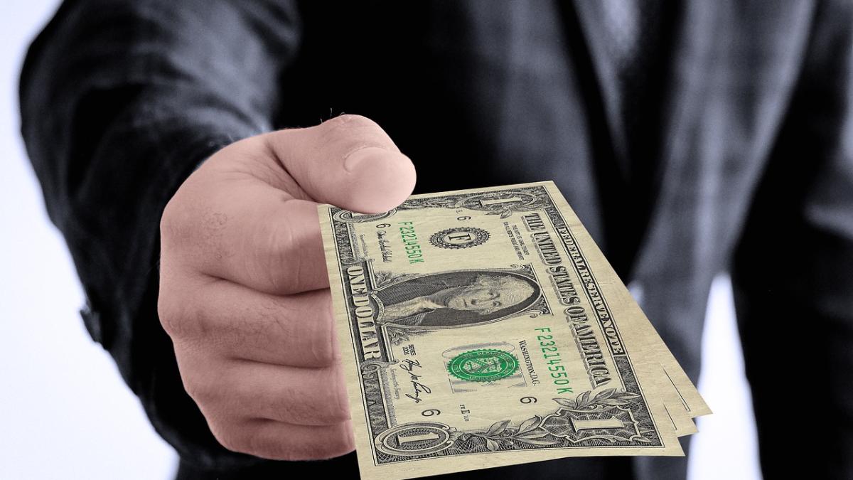dollar_3313761_1280_38192900