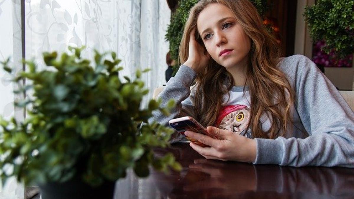 girl_1848477_640_1_03115800