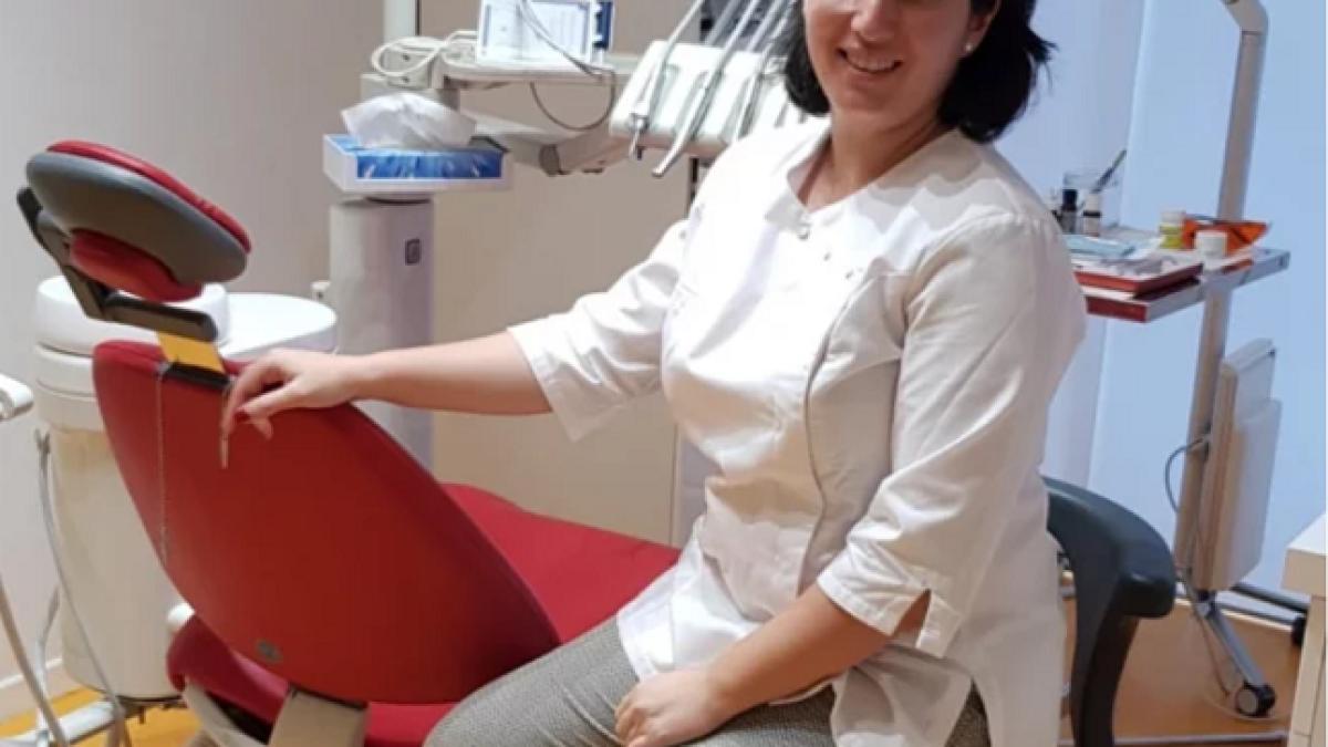 dentist_85143600