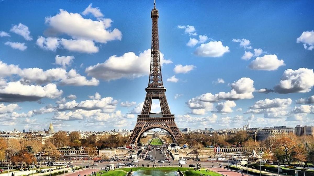 eiffel_tower_72849900