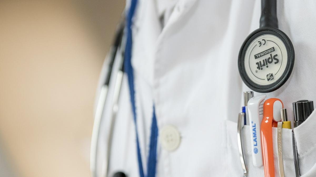 doctor_563428_1280_47386300
