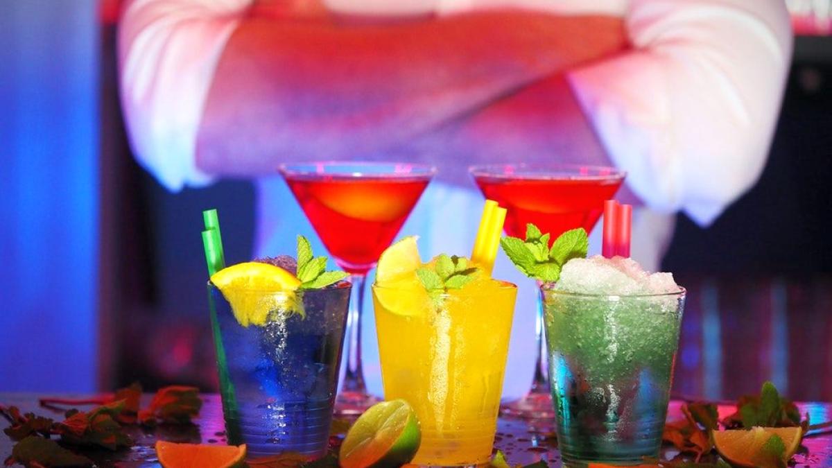 bautura_alcool_cocktail_09384700