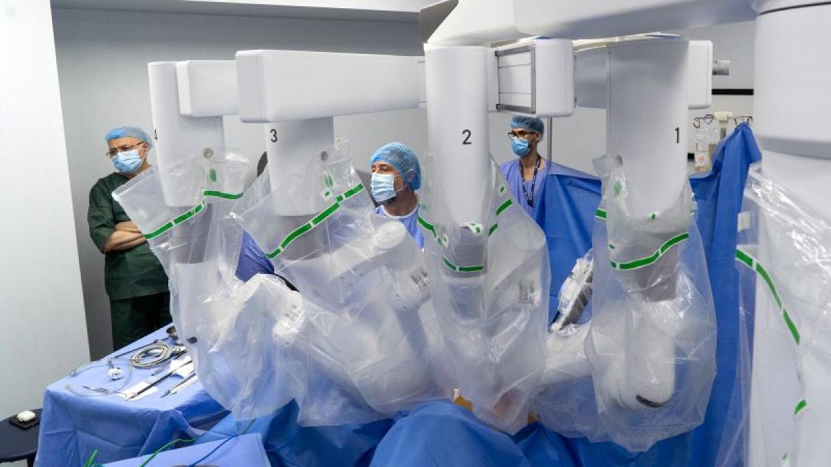 sanador_10_robot_chirurgical_90780500
