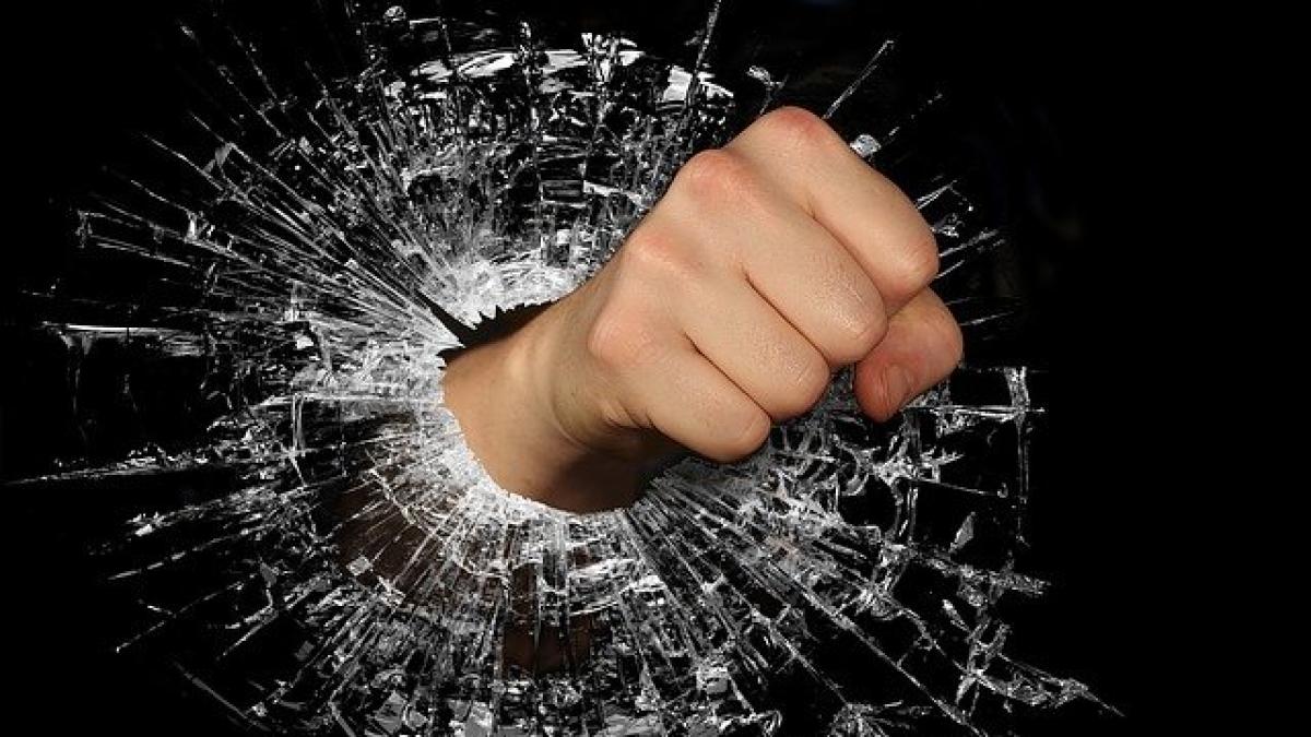 fist_1148029_640_05531900
