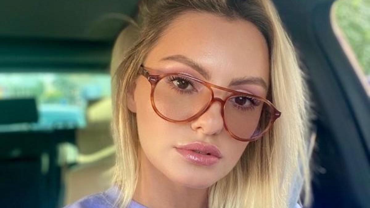 alexandra_stan_06423900