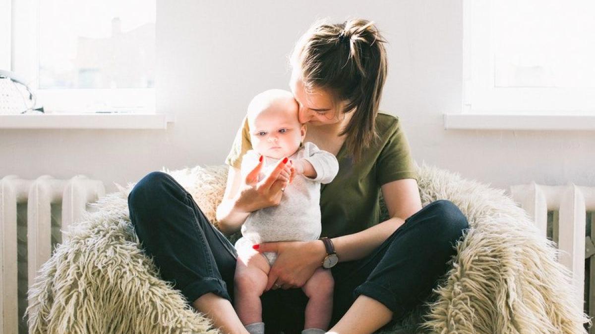 bebelus_mama_27351300