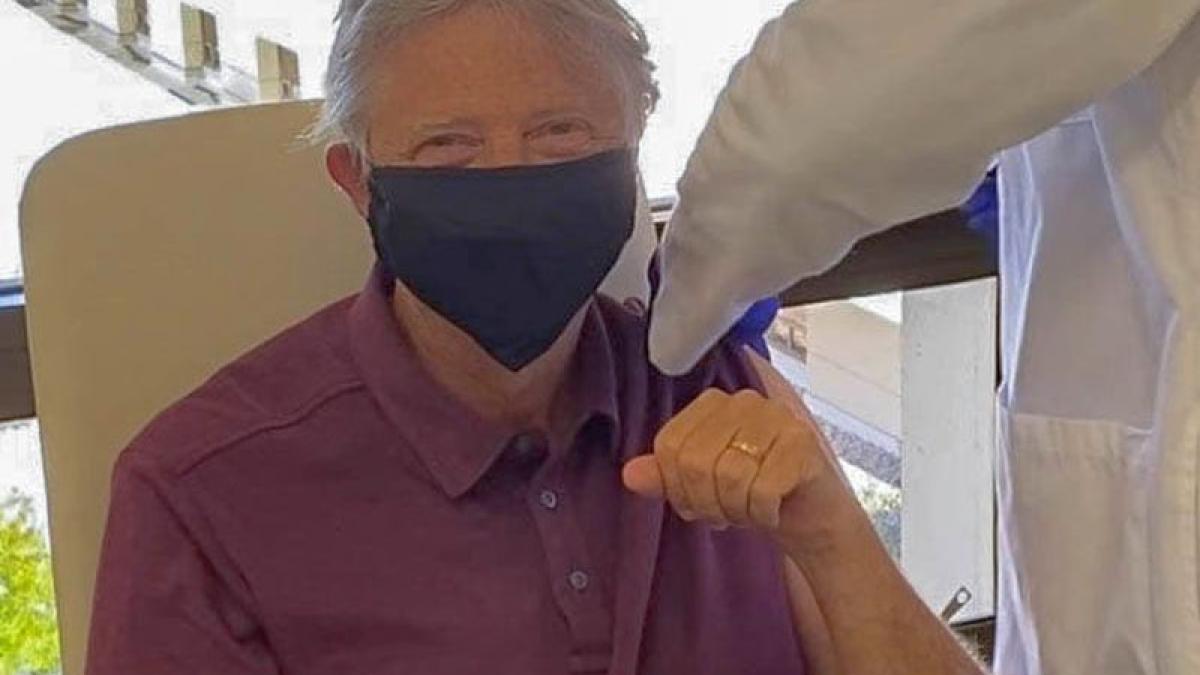 bill-gatesc-vaccinat-twitter_17466600