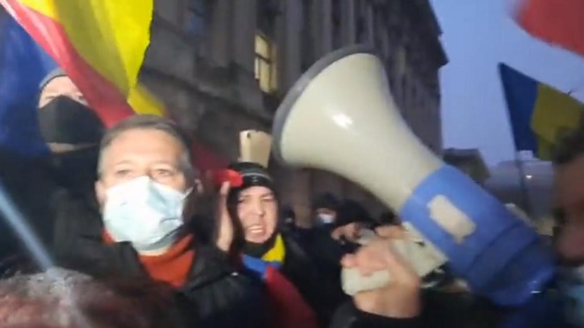protest-megafon_14414200