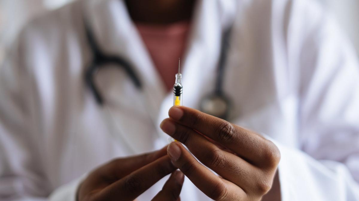 vaccin-covid-fara-ac_87845400