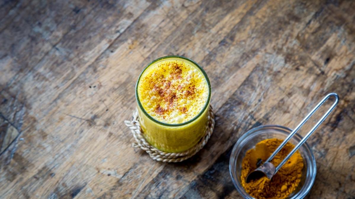 curcuma-lamaie-miere_56717200