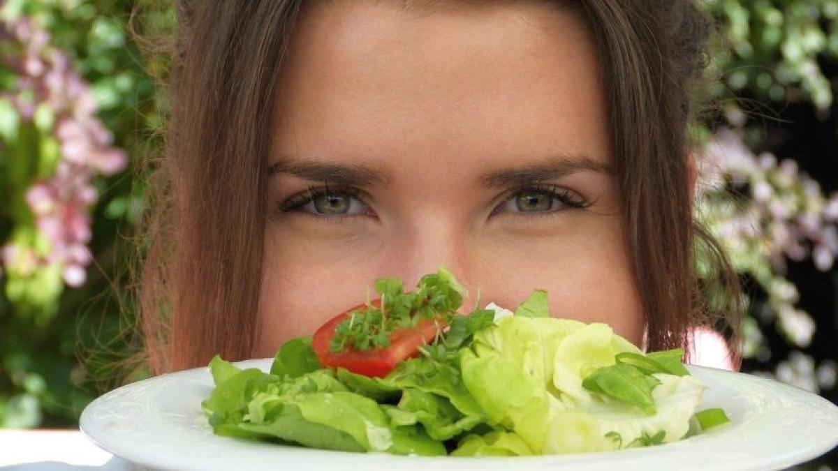 salata-ochi-foto-pixabay_63456100
