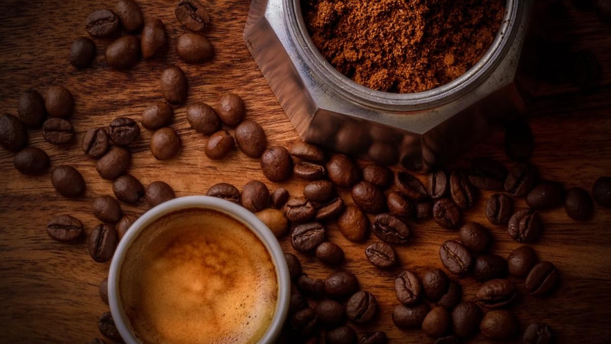 cafea-fata_34334600