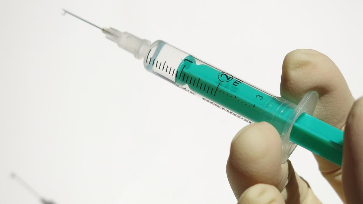siringa_injectie_vaccin_00869900