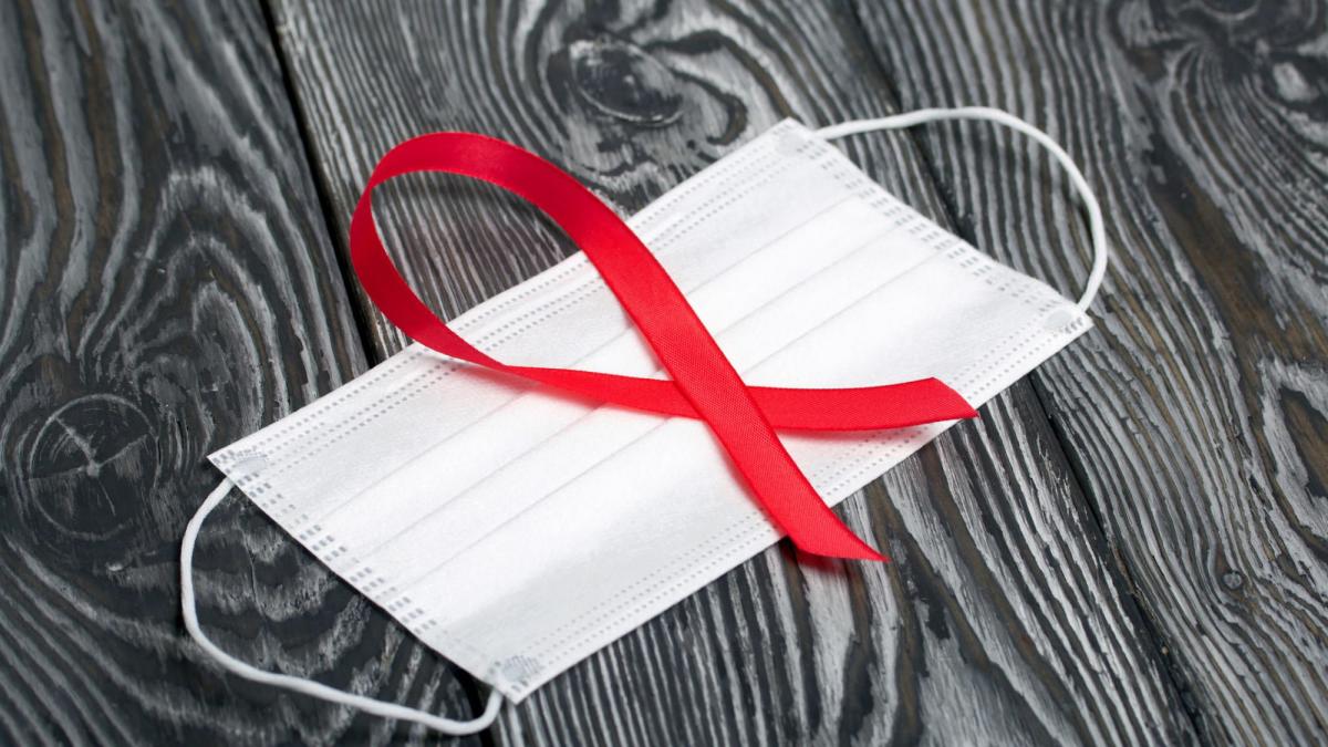 hiv-1_17443300