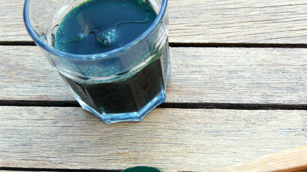 spirulina_72887700
