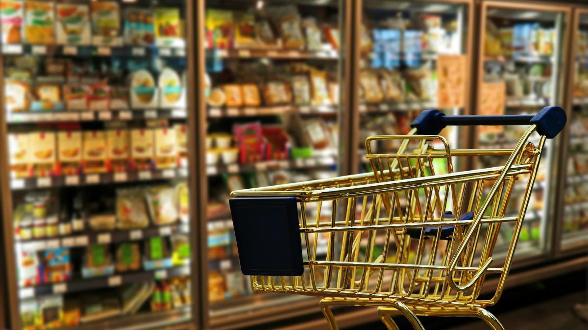 cumparaturi_shopping_alimente_supermarket_51869600