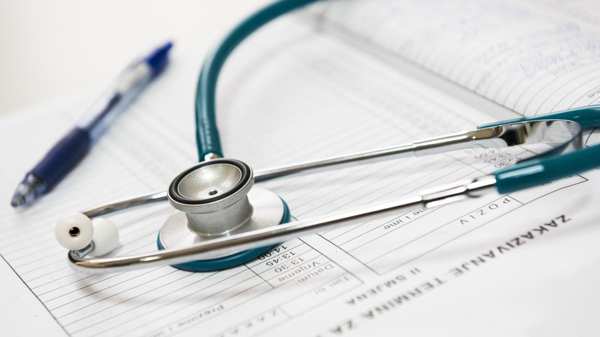 medic-la-domiciliu--aplicatie-pentru-pacienti--pe-uber-eats--cat-costa-o-consultatie-video-sau-una-la-telefon_98757900