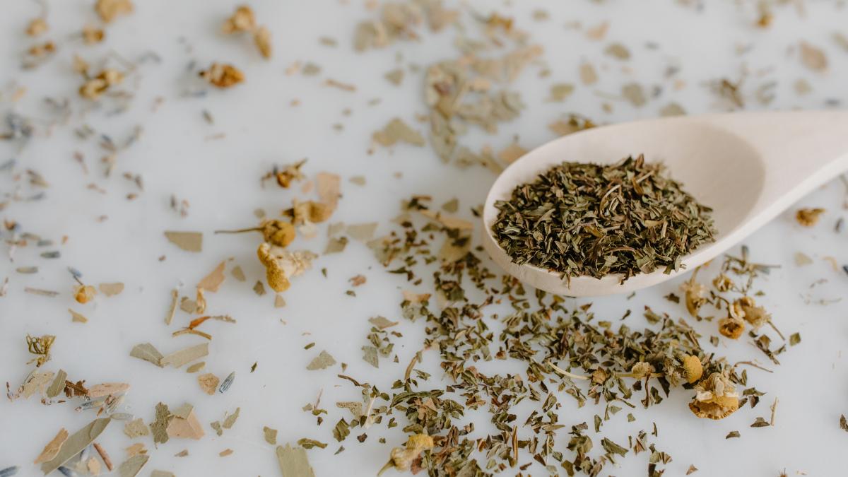 oregano-si-ceaiul-de-oregano--beneficii-uimitoare-pentru-sanatate--cele-12-afectiuni-pe-care-le-trateaza_54926800