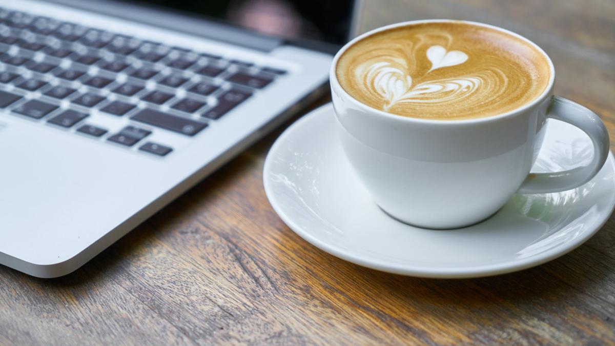 consumul-a-2-3-cesti-de-cafea--foto-pexels_48382700