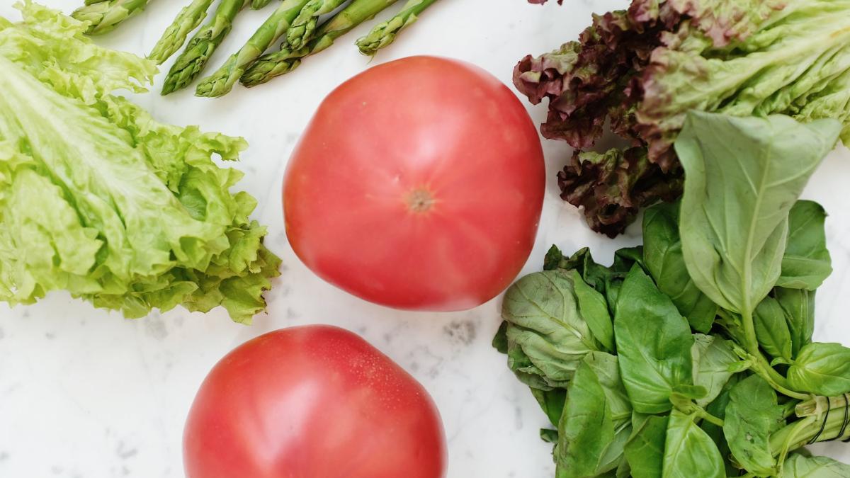 dieta-femeilor-si-superalimentele--foto-pexels--at--ready-made_01451500