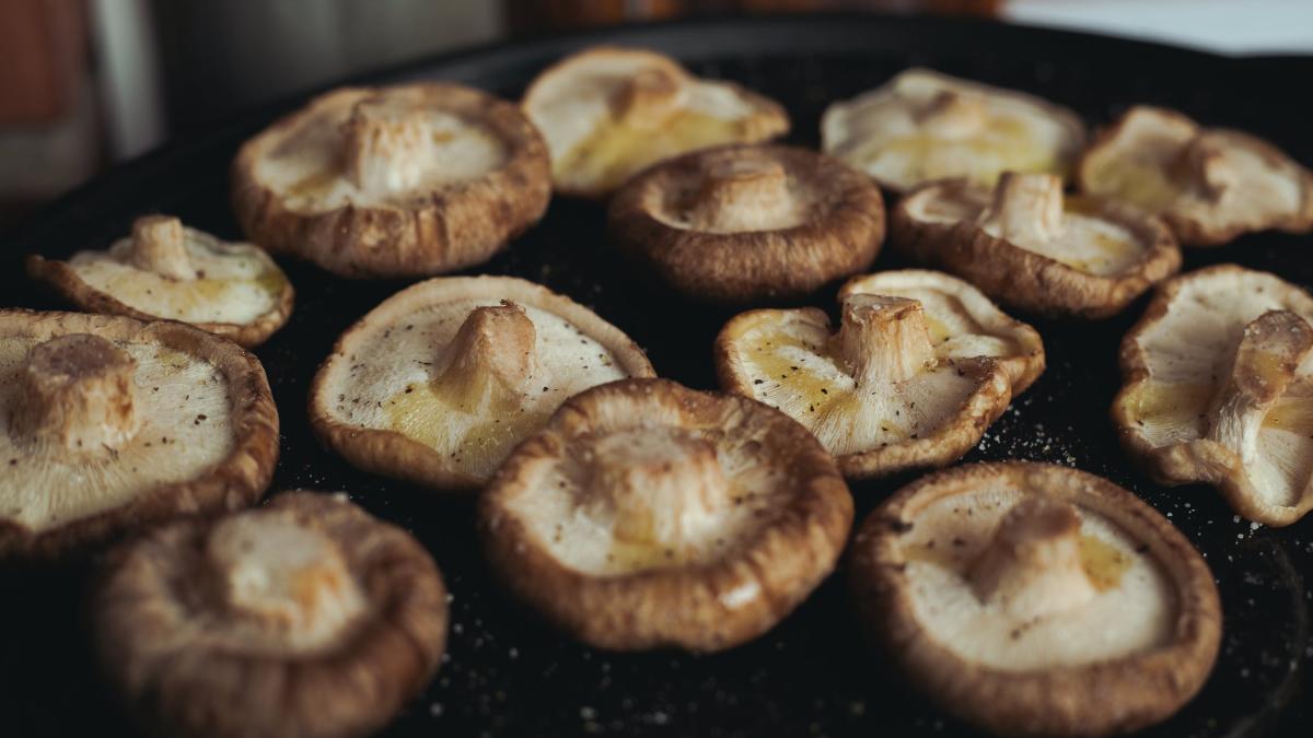 ciupercile-shiitake-cea-mai-buna-sursa-de-seleniu--foto-pexels--at--ricardo-ortiz_00624000