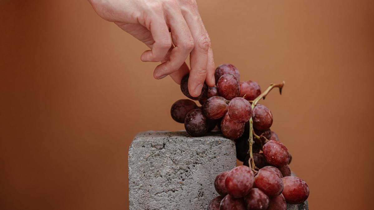 efectele-surprinzatoare-ale-consumului-de-struguri--foto-pexels--at--cup-of-couple_66594400
