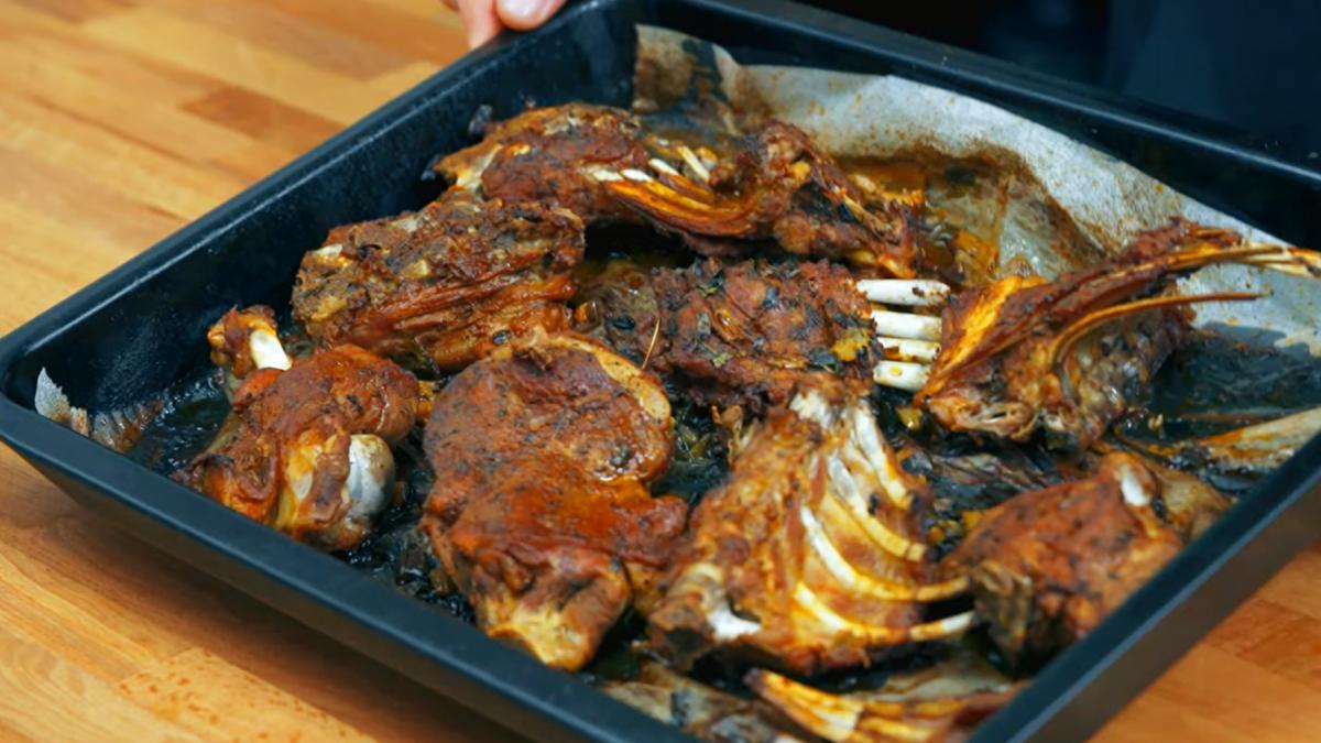 carnea-de-miel-de-la-paste-la-dieta--foto-captura-video--at--youtube-sef-paul-constantin_71140100