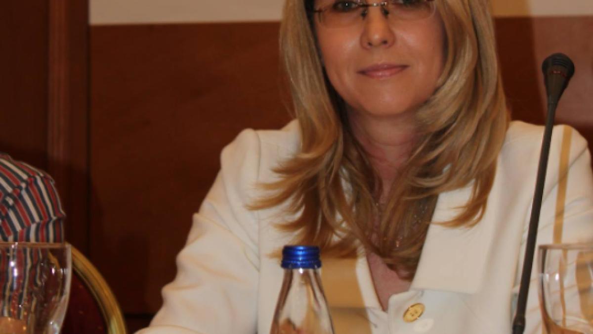 autotransplantul-medular-si-terapia-cu-celule-car-t--dr--alina-tanase--la-academia-de-sanatate_03304200
