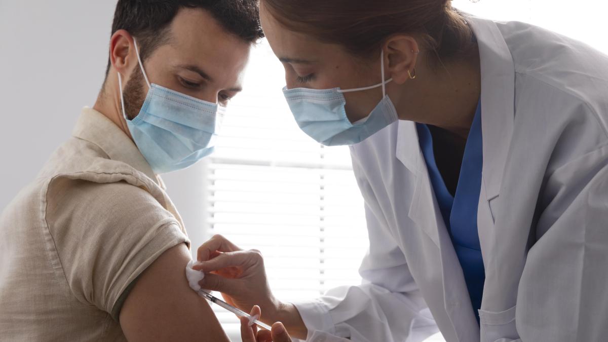 austria-renunta-la-vaccinarea-obligatorie-anti-covid-de-acum-trebuie-sa-traim-cu-covid-19--omicron-a-schimbat-regulile_49122300
