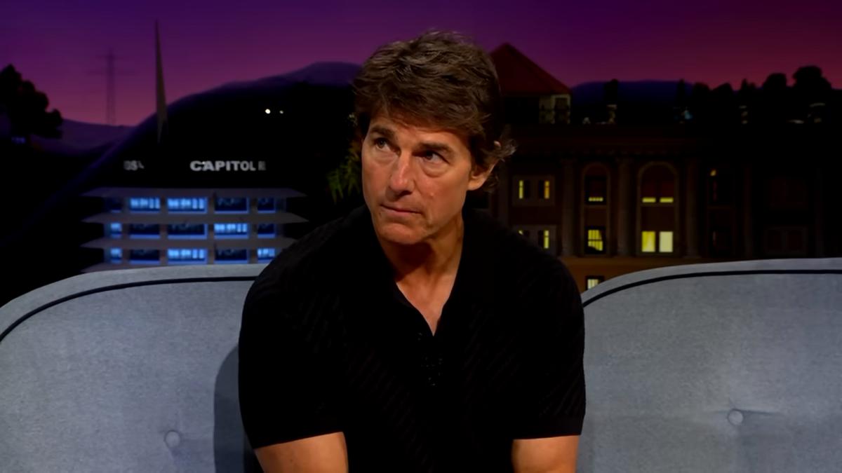 tom-cruise--foto-captura-video--at--youtube-the-late-late-show-with-james-corden_92083000