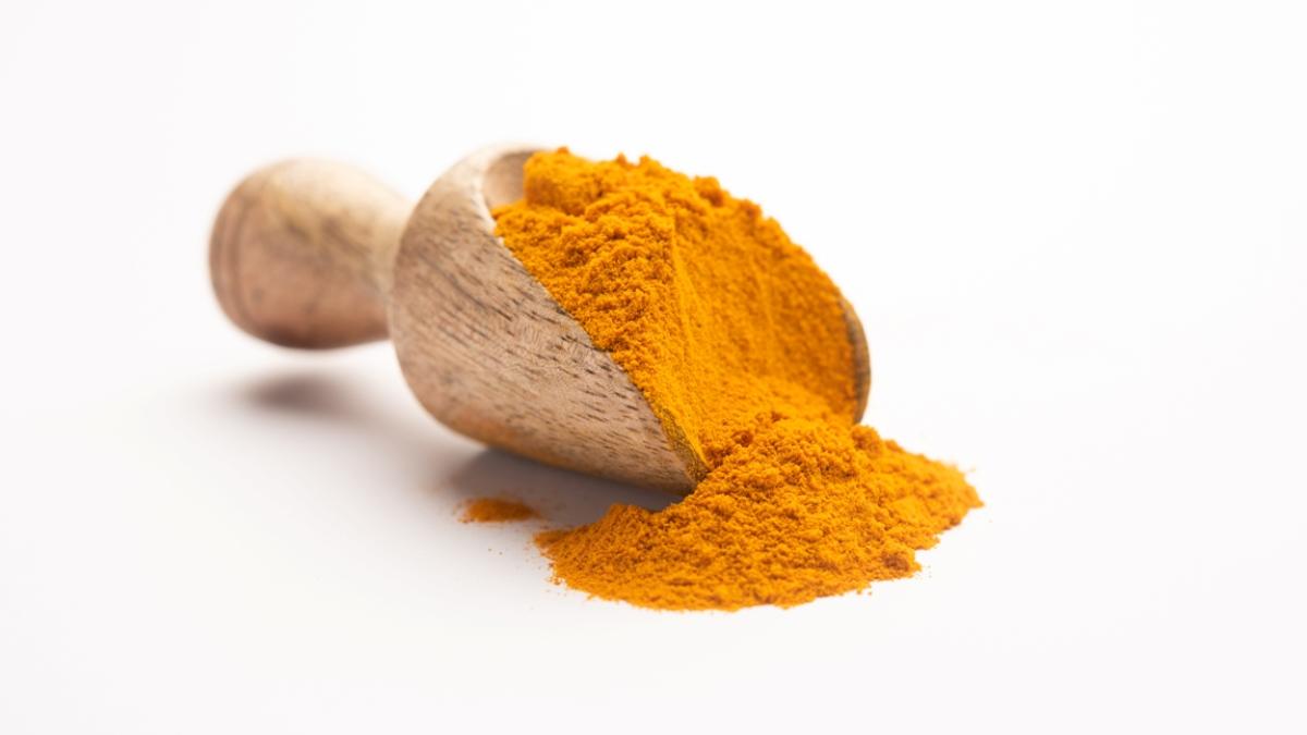 curcuma--efecte-adverse_18606200