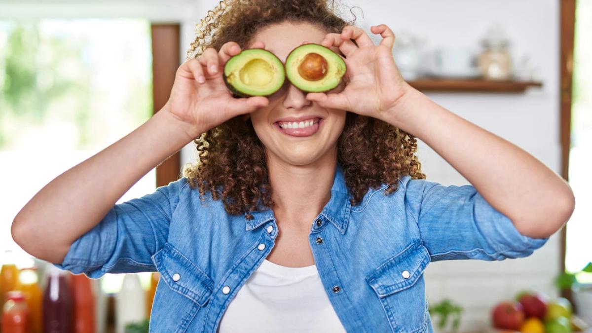 avocado--printre-alimentele-care-ne-binedispun--nutritionist-cu-cat-consumam-mai-des--cu-atat-vom-avea_66226800