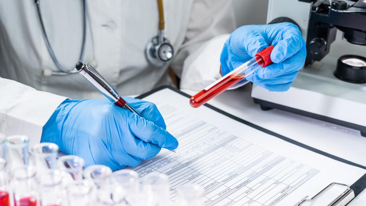 diabet--5-semne-de-debut--hemoglobina-glicozilata--analiza-de-sange-la-care-sa-fii-atent-de-acum--trifan-arata-glicemia-din-ultimele-3-saptamani--chiar-daca-tu-te-abtii-2-zile_60119400