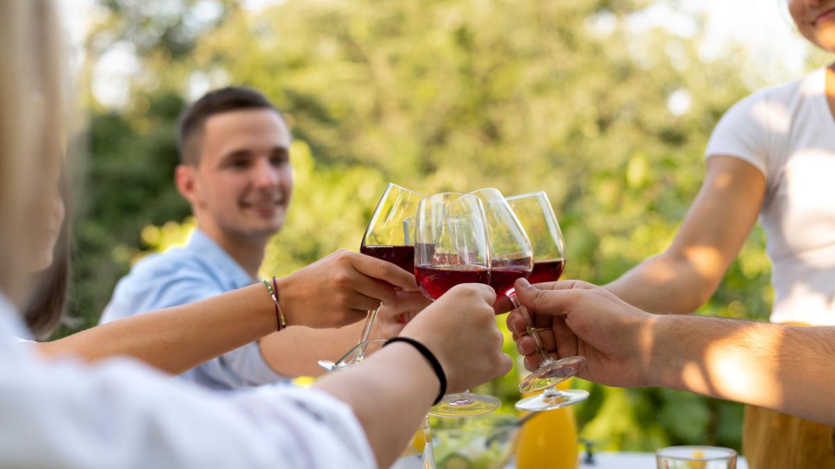 obiceiul-banal-care-te-va-face-sa-renunti-la-al-doilea--al-treilea-pahar-de-alcool--testul-genial-pe-care-trebuie-sa-l-incerci_33342800